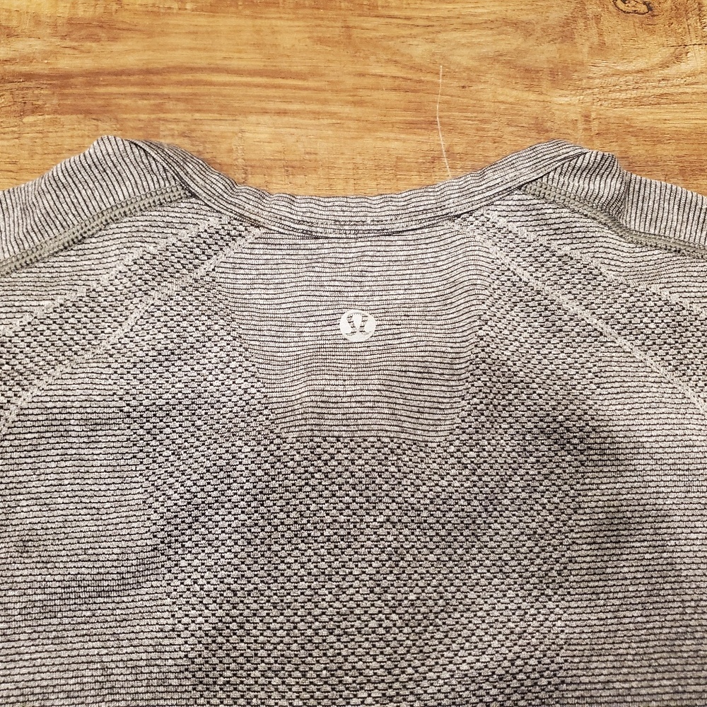 lululemon Men’s Metal Vent Tech SS Henley
